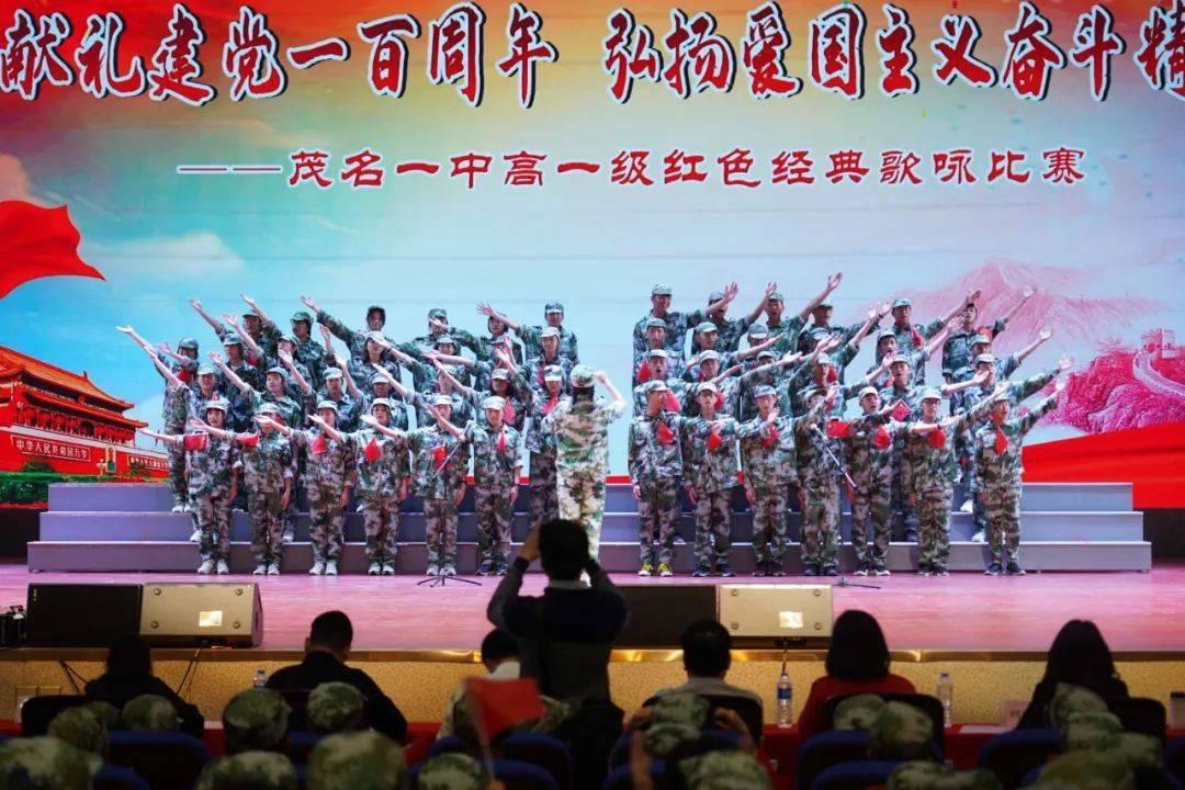 逃离森林湖畔