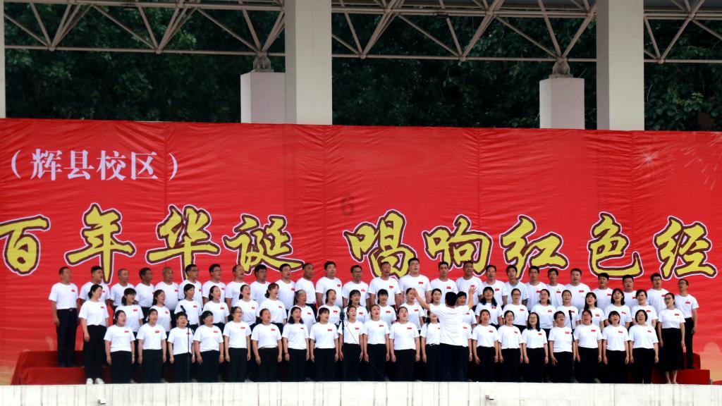 华蓥强势打毒窝抓获吸贩毒人员15人
