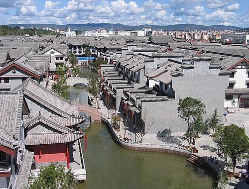 逃离小人国森林