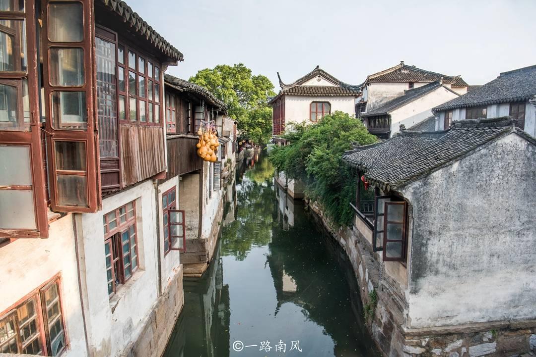 记者手记： 灾害无情人间有爱