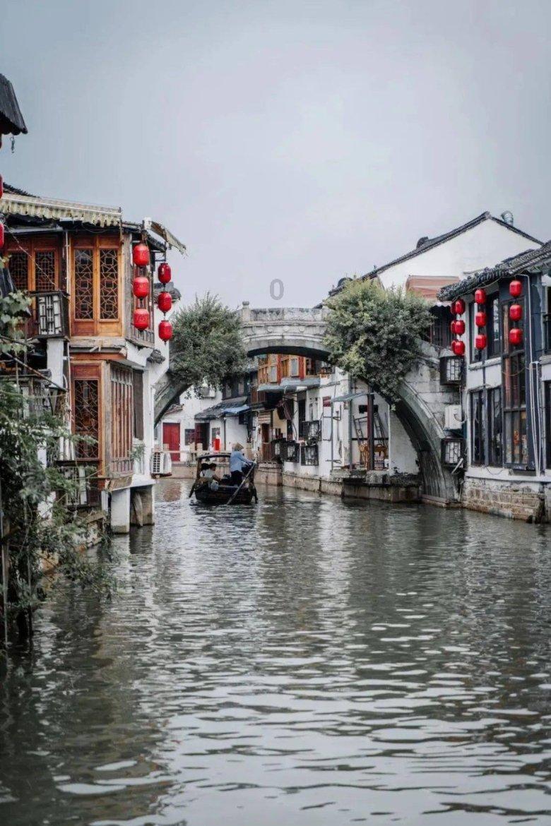 比亚迪的车能像环太平洋里的机甲一样有自我保护意识？不假