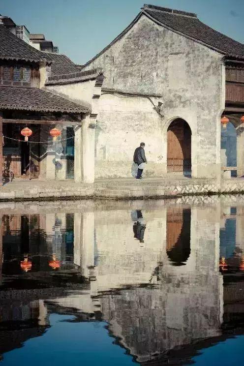 盛美上海：公司董事、高管拟以900万元至1200万元增持股份
