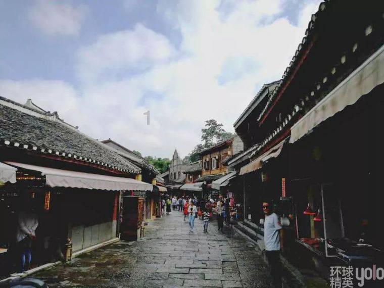 童心飞扬迎新春 龙腾盛世欢乐年——南气象巷社区第一届儿童春节联欢会