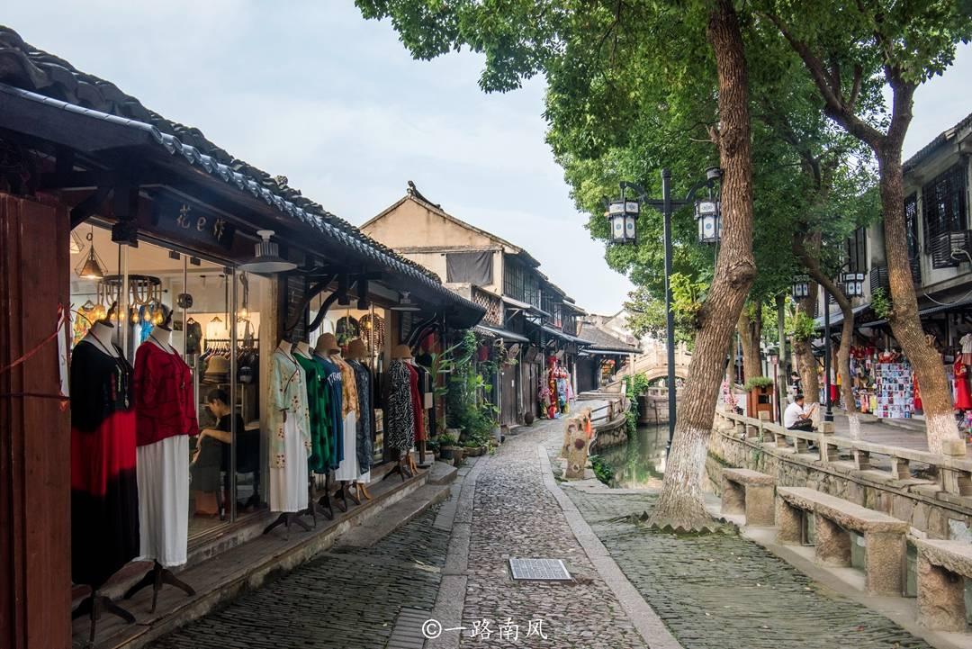 懒羊羊的奇幻世界